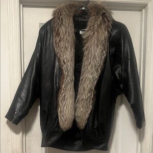 Elegant Black  Leather Jacket with Fur Trim